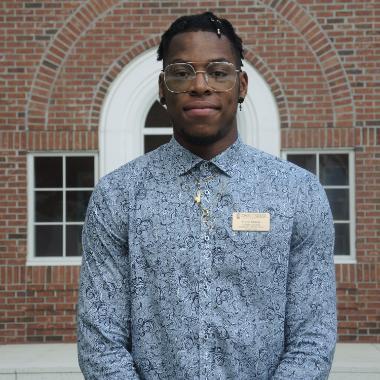 Michel is a graduate student studying business administration.